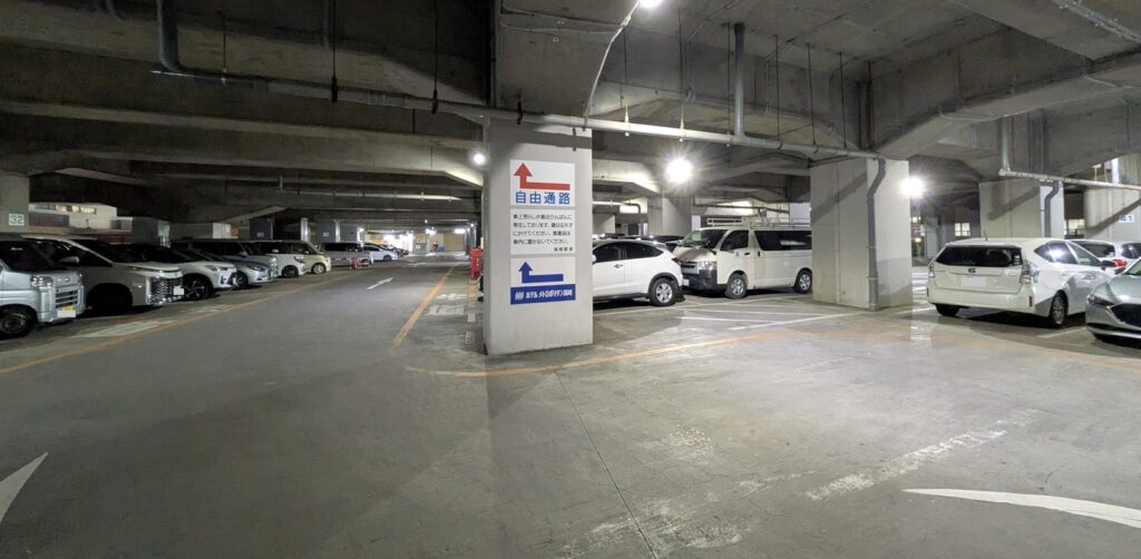 タイムズ高崎駅東口自動車駐車整理場　3階フロア